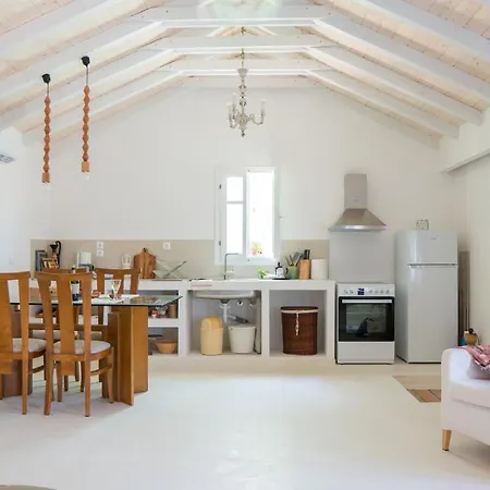 Penelope - Sea View House Apartment